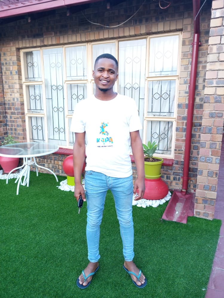 LSekole's tweet photo. We always pray for better days...
#KAP_A #KneelAndPray_Always #podcastandchillwithmacg #vayaxpodcastandchill @mofaya_official salute to #localbrandsSA https://t.co/xe63CENQyg