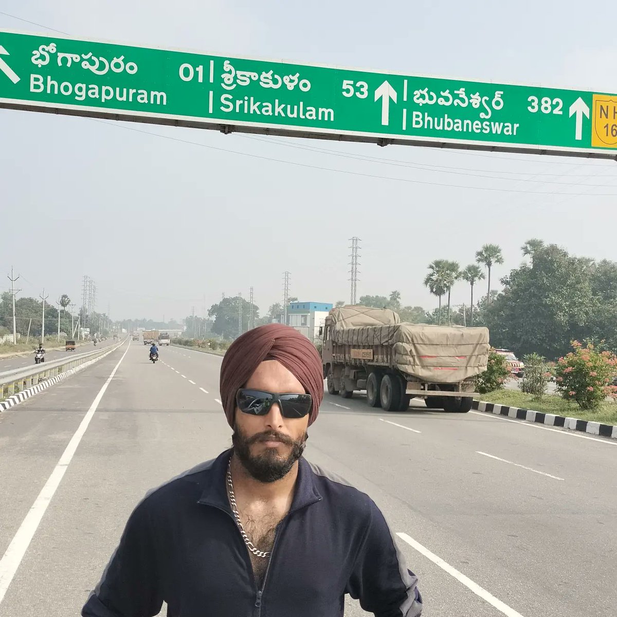 preetparwinder2's tweet photo. Day 39 Golden Quadrilateral Run
#runforacause #preetparwinder #teamrun2gether #MyGALF #18thkilometre #saucony #foodstrong #skineasi #runningmotivation #run #runner #running #runnersofinstagram #runway #runforgoodindia #nature #naturelovers https://t.co/F63AOEhx0u