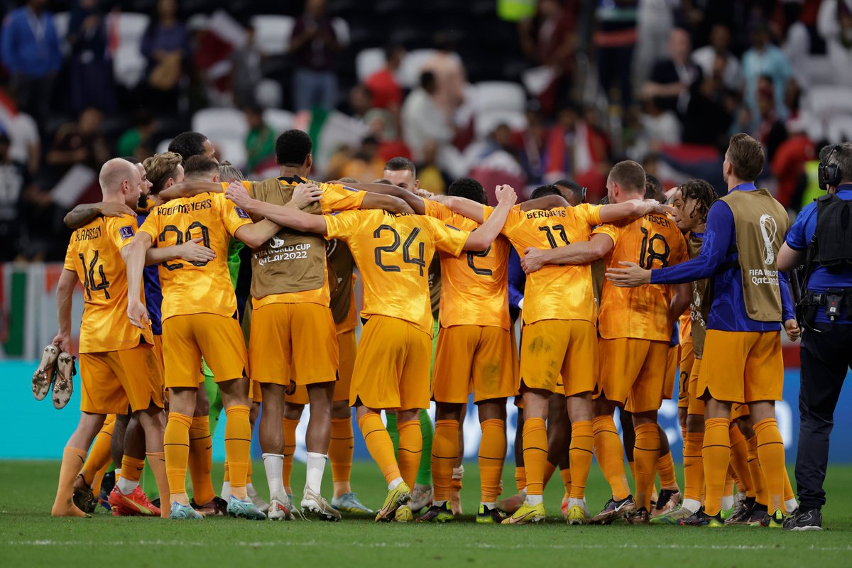 OnsOranje's tweet photo. Let's cherish these #WorldCup memories. 🧡

#NothingLikeOranje https://t.co/x27rGdf2V0