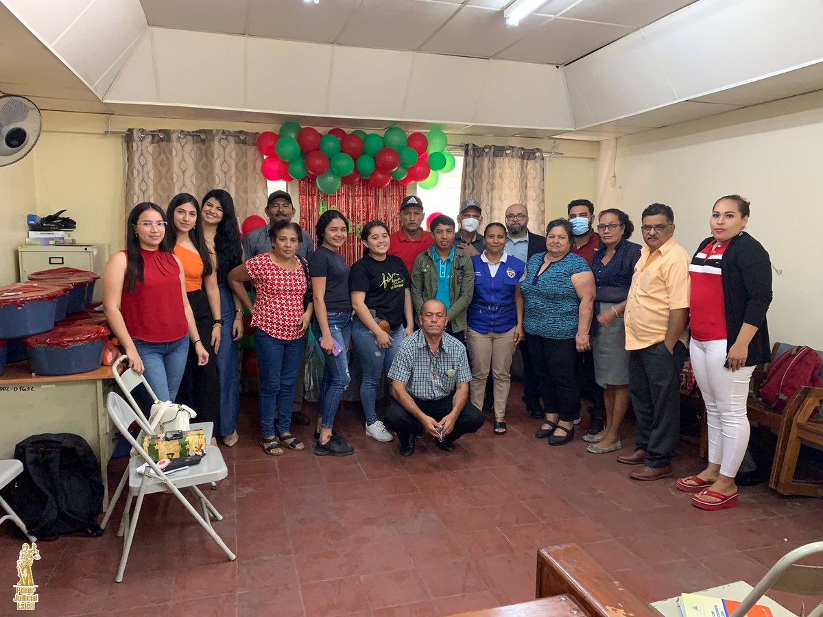 PJEsteli's tweet photo. #PoderJudicialEsteli || El Dr. Edgar Argueta Orozco, Juez Local Único de la Trinidad - #Esteli, realizó la Tercera y Cuarta capacitación a Facilitadores Judiciales, sobre el tema “Sectores Vulnerables, Acceso a la Justicia y Generalidades del Código Procesal Penal. https://t.co/RNK4iObaAQ