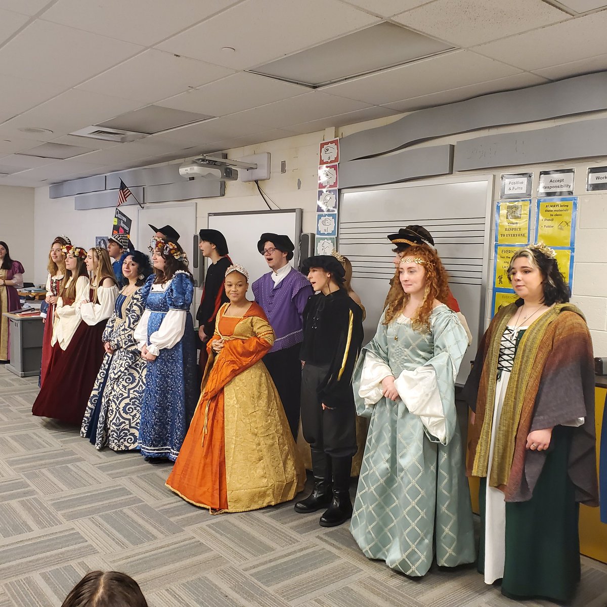 Thank you Mr. Pirner @CHS for permitting the @ChopticonChorus  to spread the holiday joy with our LMS kiddos and staff. It was wonderful  listening to this outstanding students.