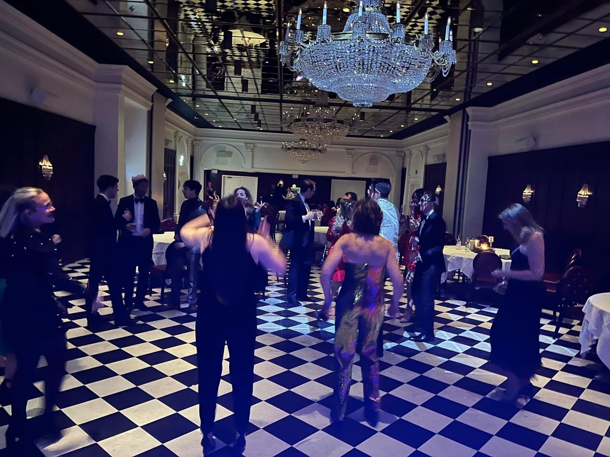 Premier_Sound's tweet photo. Contact us for a Premier Sound 🎉 🎈 Party!  https://t.co/VfS0c7oYLx https://t.co/LFFhbEGc46
