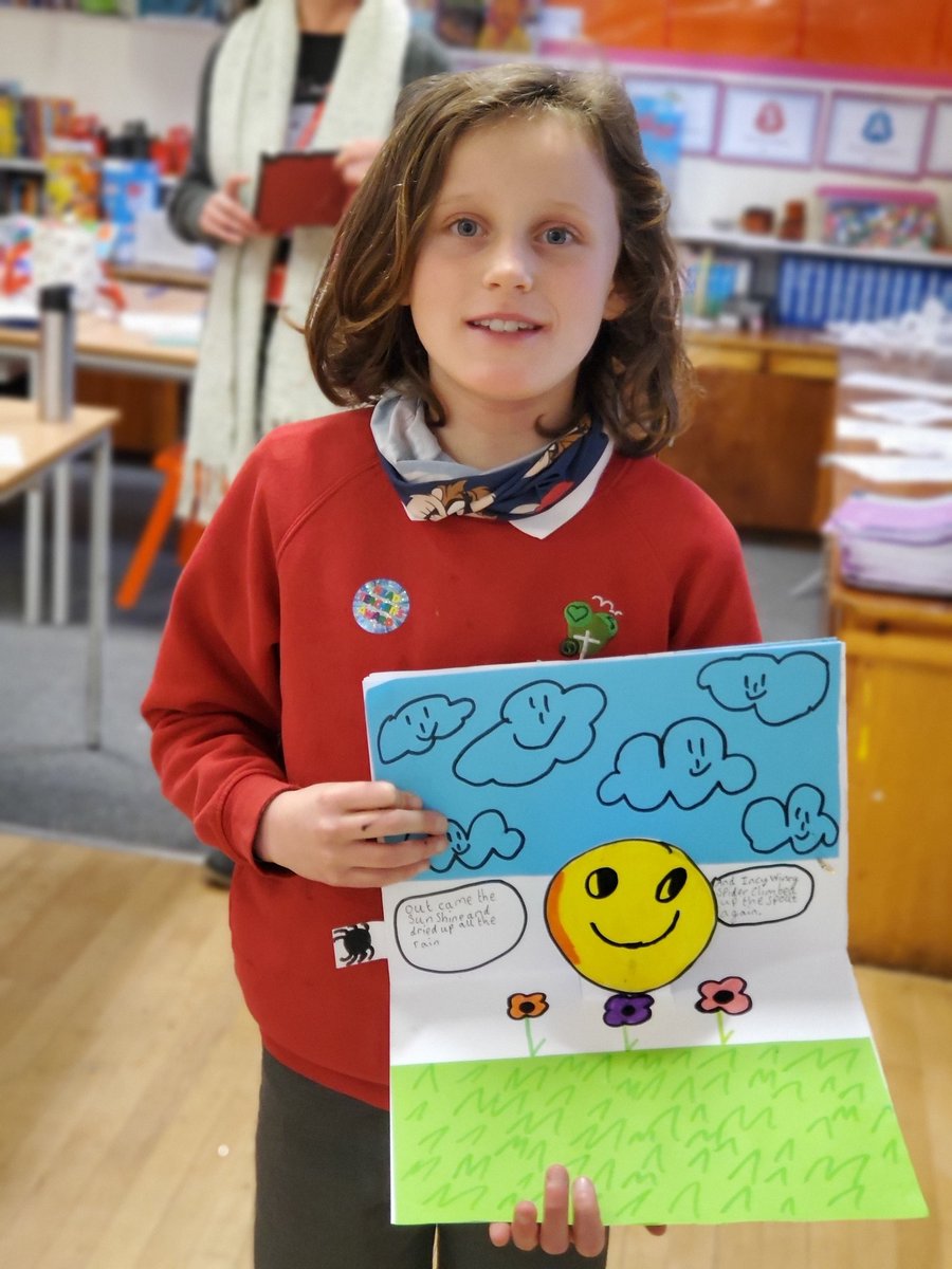 Pennington_2016's tweet photo. A Head Teacher's award for this young lady in Year 5 for a fantastic pop-up book she created in DT, well done, you can see the amount of hardwork that has gone into this book 🕷 #spider #incywincyspider #DT #design  and #technology https://t.co/n7jwkxzKA1