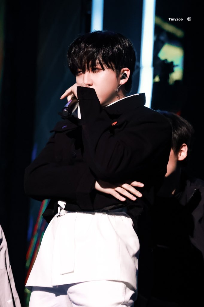 skzzoozoo's tweet photo. 221216
🐷🐰HD

#StrayKids  #Changbin 
#스트레이키즈  #창빈 https://t.co/FTNeuyn7XG