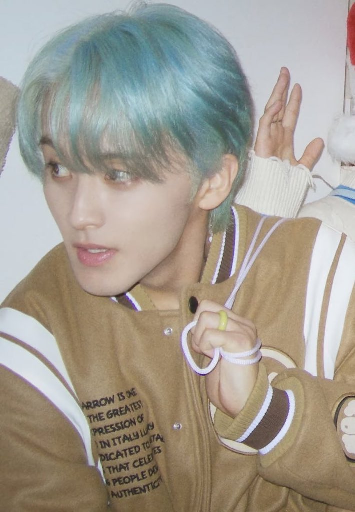 이런 얼굴을 가지고 이런 카톡 말투? 🥺