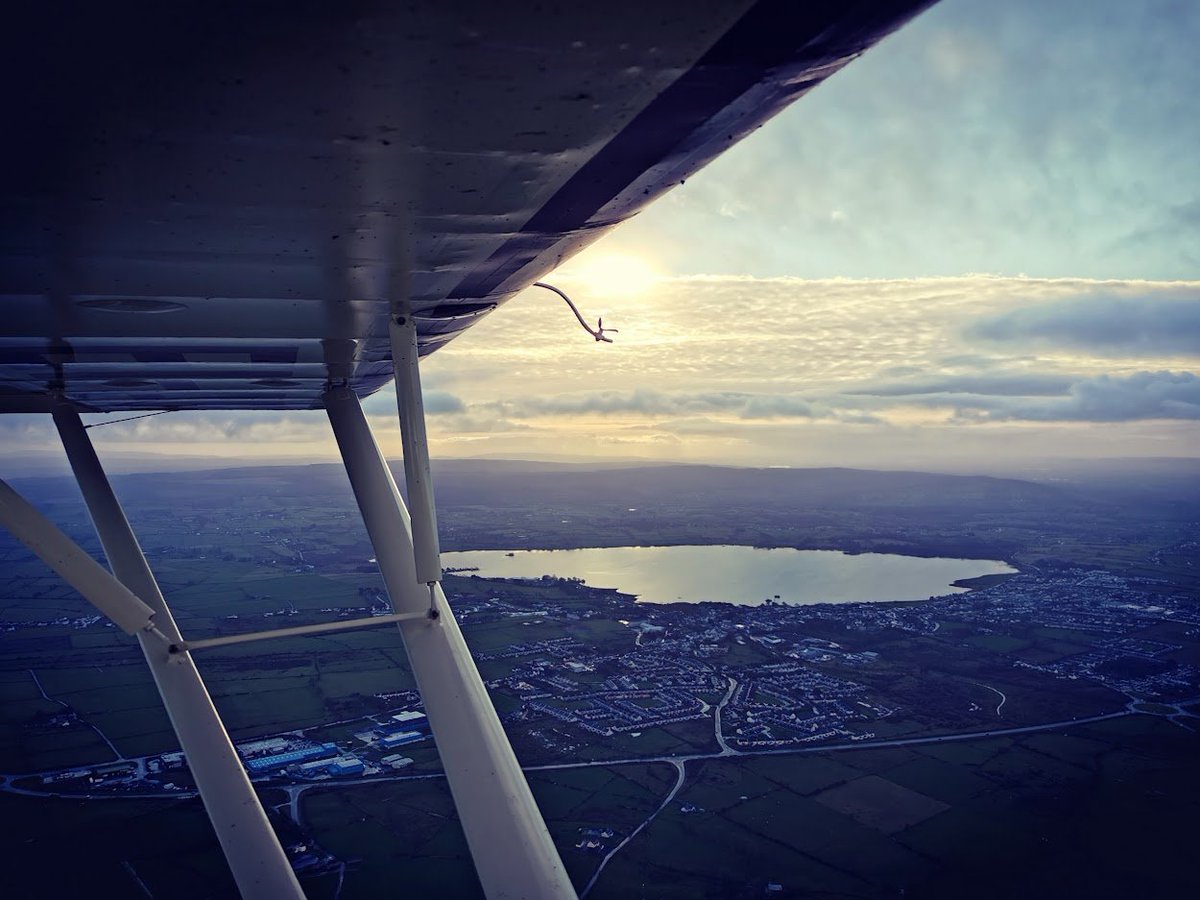 clearofcloudold's tweet photo. There is not enough aviation content in my feed at the moment. So here's some of what I'm here for #Avgeek #IrishPilots #PilotsOfTwitter #Luscombe #Galway #AFTA #Slingsby #Cork https://t.co/jpZTy8JTra