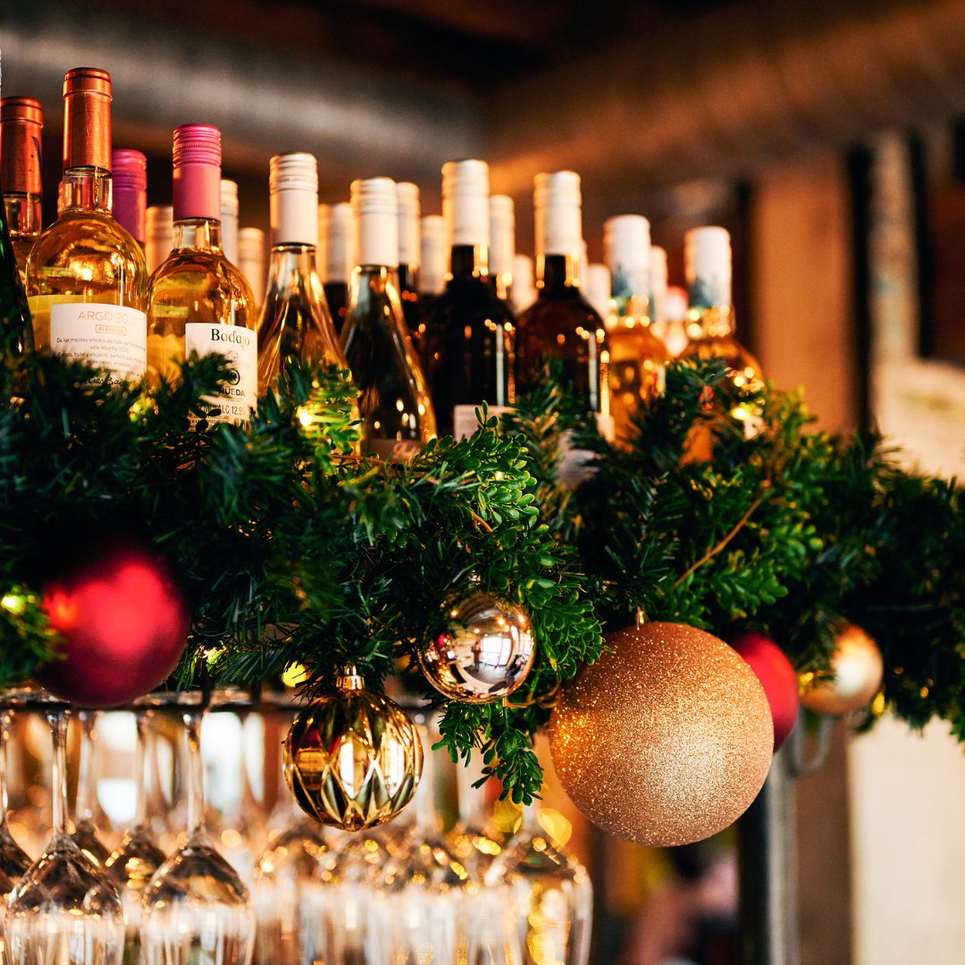 CantoMcr's tweet photo. Less than 10 days to go until the big day!!
Which means there's still plenty of time to get your Canto fix before Christmas ๐
#canto #manchester #ilovemcr #mcrfoodie #mcrbars #visitmanchester #ancoats #cantomcr #tapas #christmas #hungryfortapas https://t.co/1rInHNNLwd