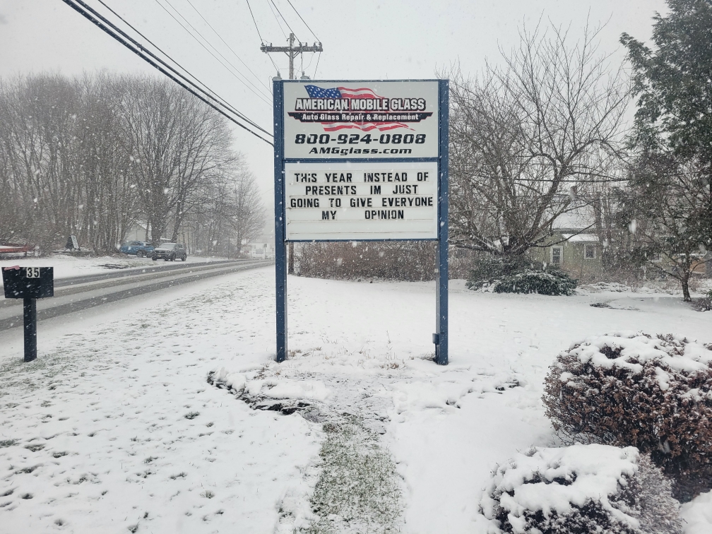 AMGGLASS's tweet photo. #friday #signs #americanmobileglass #amgglassnj #amgglassny #windshieldrepairs #windshieldreplacements #autoglass #autoglassreplacement #autoglassprofessionals https://t.co/1e6mIWW0WF