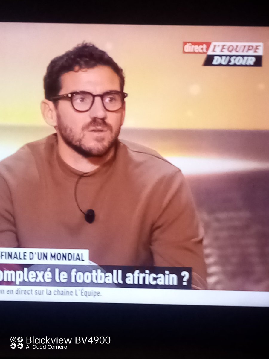 mzgKaddour's tweet photo. Le fils caché de Dany Boon et Pierre Antoine Damcourt 😂 qui valide ?#EDG https://t.co/H8VyITcqWH