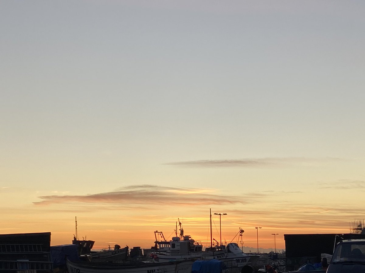 Went to the Old Town, bought fish, marvelled at the beauty of this town and remembered why I am so lucky to live here. ❤️ Hastings