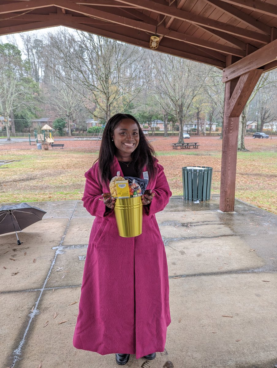 MindBubbleAtl's tweet photo. Thank you so much to those who donated to Mind Bubble's 2022 Fall Fundraiser last month! We raised over $4,500 to support our programs and operations. Special thanks to @lilshopostories for donating a gift card to our "Cozy Night In" basket! https://t.co/Vrd0I10Qje