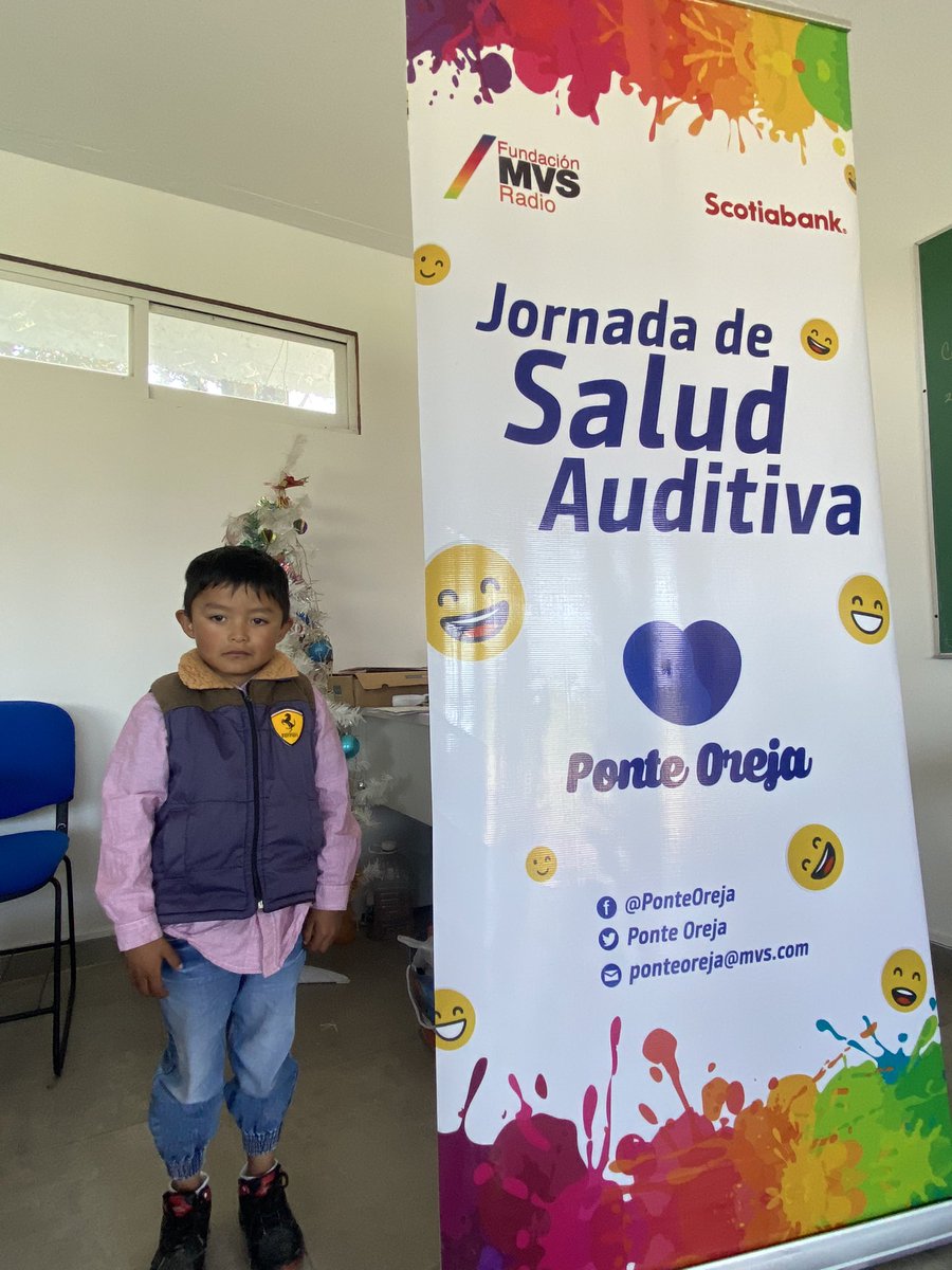 FundMVSRadio's tweet photo. Estamos en el Centro Deportivo La Gavia en Jornada de Salud Integral con @FUNDACIONCMR y #FundacionDish beneficiando a la población brindándoles atención en salud auditiva 🦻🏼, visual 👓y nutricional 🍎.

Un orgullo colaborar juntos. ❤️ https://t.co/U0Iz5VfVXD