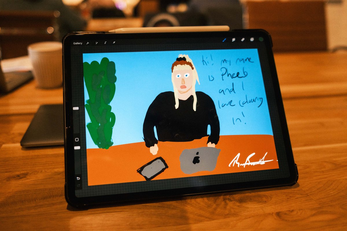 ThomBartley's tweet photo. Excellent choice by @pheebrobinson to sit opposite me at @TheJointworksJQ today so I could create a fresh batch of tasty Pheeb content. https://t.co/ewDXd4GgBk