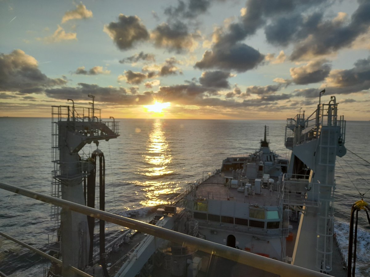 RFA Tiderace seeing a glorious sunset at sea this evening @RFATiderace @RFAHeadquarters #sunsetphotography