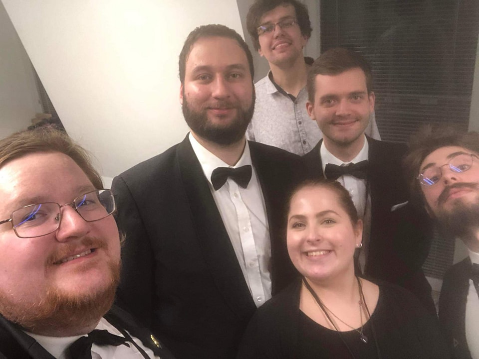 PFilmorchestra's tweet photo. Čtvrteční večer jsme se Sextetem PFO měli tu čest vystoupit pro firmu Meditorial. 😊✨
Děkujeme moc, bylo to skvělé! 🎻✨

#praguefilmorchestra #prazskyfilmovyorchestr #pfosextet #sextetpfo #filmmusic #medical #meditorial #concert https://t.co/Od4eCKy6XQ https://t.co/fQCXSCSoB9