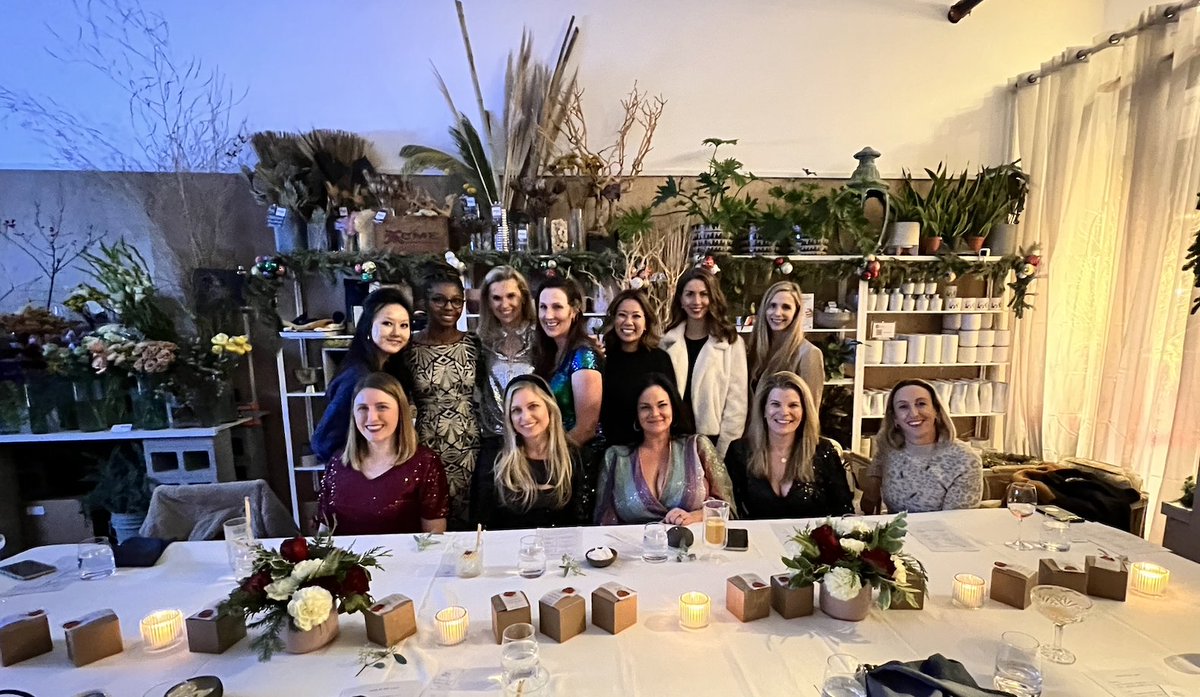 A huge THANK YOU to <a href="/CTalleyHale/">Caroline Hale</a> @firstrepublic for hosting an #appreciation dinner for all of us! Love spending time with such powerful women in the #VC 🌎

<a href="/UnionLabs/">UNION</a> @letstalkops <a href="/pearvc/">Pear VC</a> <a href="/uncorkcap/">Uncork Capital</a> <a href="/sequoia/">Sequoia Capital</a> <a href="/Backstage_Cap/">Backstage Capital</a> <a href="/CendanaCapital/">Cendana Capital</a> <a href="/OperatorsGuild/">Operators Guild</a> <a href="/CanvasVC/">Canvas Prime</a>