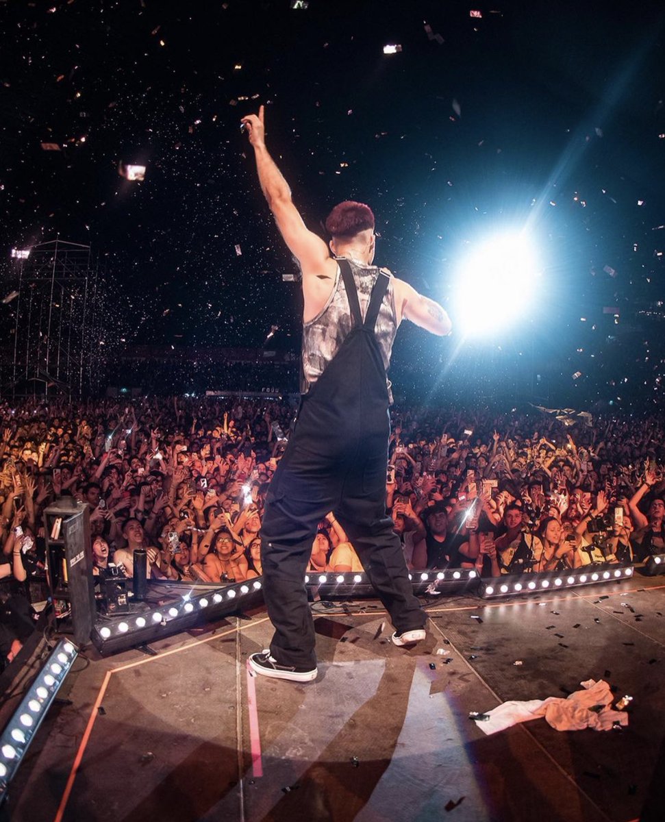 Archive Oliva tweet media