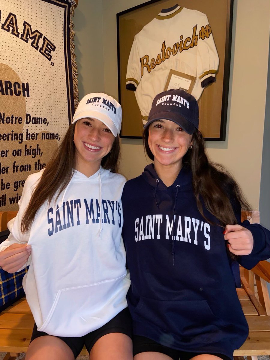 Annie Restovich tweet media