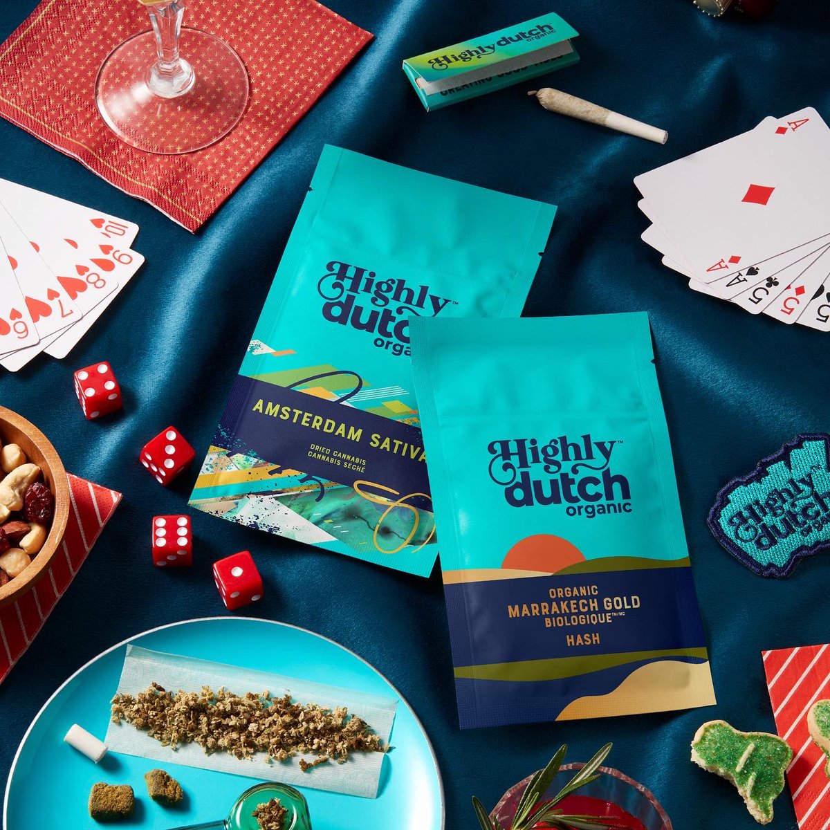 highlydutch's tweet photo. Add a little Highly under the tree and it won't be the only thing getting lit this holiday. 😉🎄

Ask your budtender and give the best gift this season ✌️ https://t.co/98bPWd7gxm