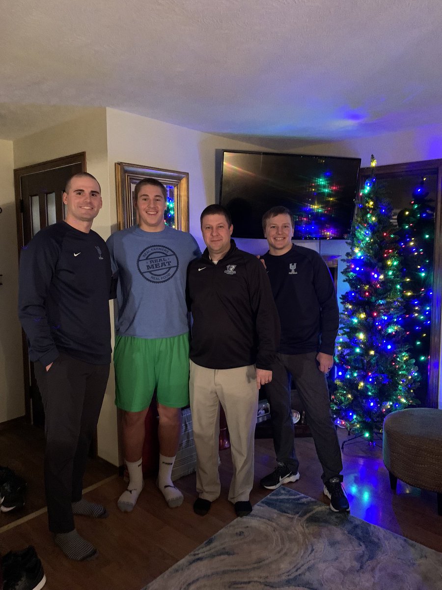 Had a great home visit the other day. Thank you for stopping by and discussing my future as a peacock!