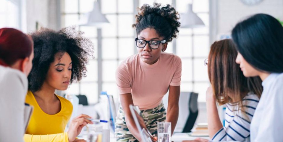 SCOREMentors's tweet photo. #WomenEntrepreneurs bring a unique perspective and sometimes must break ceilings in traditionally male-dominated industries or roles. SCORE is here to help you fulfill your business ownership goals and achieve greater success.

Learn more: https://t.co/tjsdAr7mca #SCOREForAll https://t.co/pbLig22Ehx