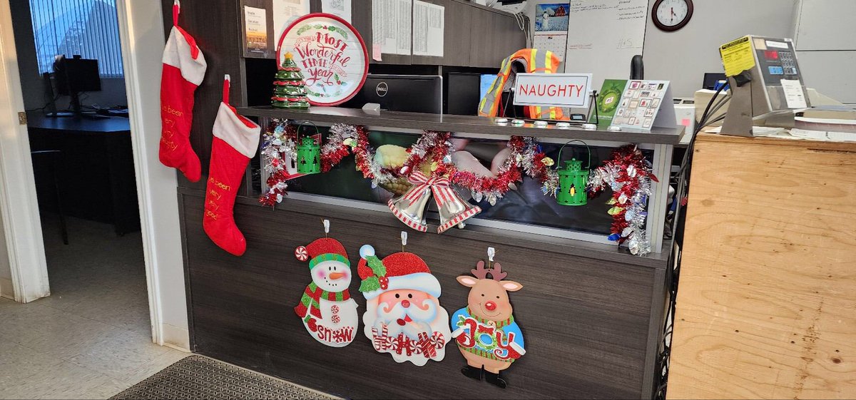 TheBeadmans's tweet photo. Which one is your favourite Christmas Cubicle? https://t.co/sXtq8ivK8p