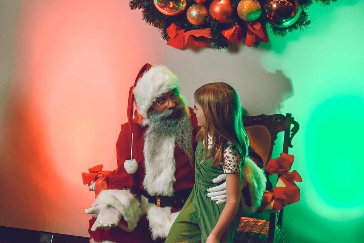 EnchantedNPole's tweet photo. What a weekend it was! 🎉🎁 

We had such a great time seeing everyones smiling faces 😃 There is just ONE weekend left- so make sure to reserve your time with Santa and his elves!

Book your time at the Enchanted North Pole! ➡️ https://t.co/cSZ1yokWmX https://t.co/VvfM2XZvi2
