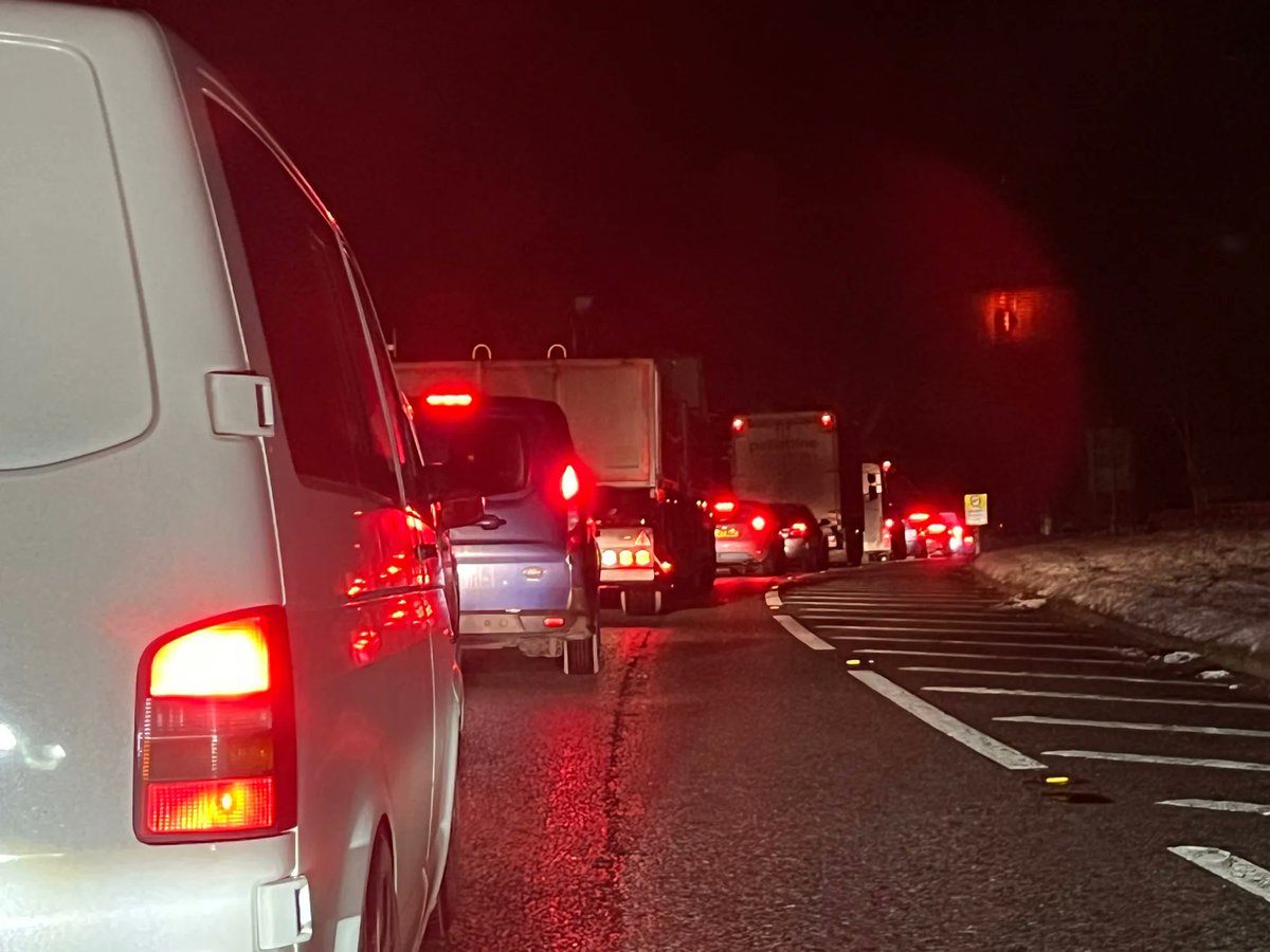 Stanway01's tweet photo. You’re not stuck in traffic, you ARE traffic! Reaching the point of realisation that you may be part of the problem is the first step to making things, and yourself, better. We’re all accountable. #KublerRoss #AtomicHabits https://t.co/xOOau3AJET