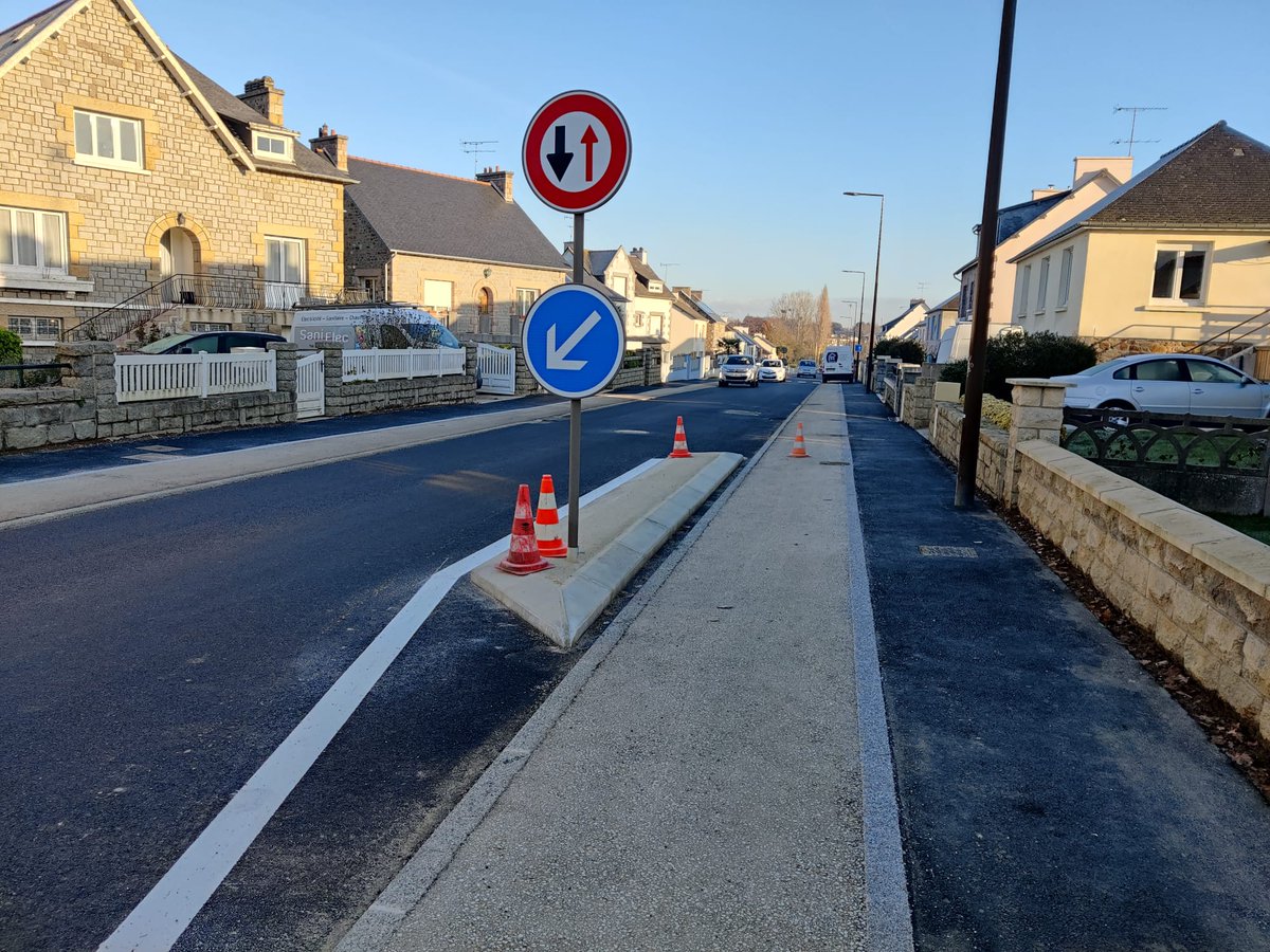| Rue Foch 🛣️ |

Les travaux rue maréchal Foch sont terminés ! Depuis aujourd'hui, la circulation est revenue à la normale, les déviations sont levées ✅

Pour tout savoir sur ces travaux c'est ici 👉 bit.ly/3Px8VHv