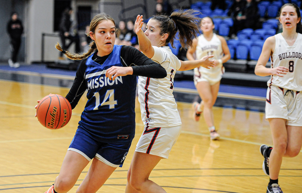 htsumura's tweet image. TBI 2022: Final Four Friday has arrived! We've break down each of last nite's 4 quarterfinals and set up a glorious day of LEC hoops! All at varsityletters.ca ! It's WGSS-Mulgrave, Riverside-OKM! @LangleyEvents @rsideathletics @MulgraveSchool @sd35wgss @BCHoopScoop @bcssgba