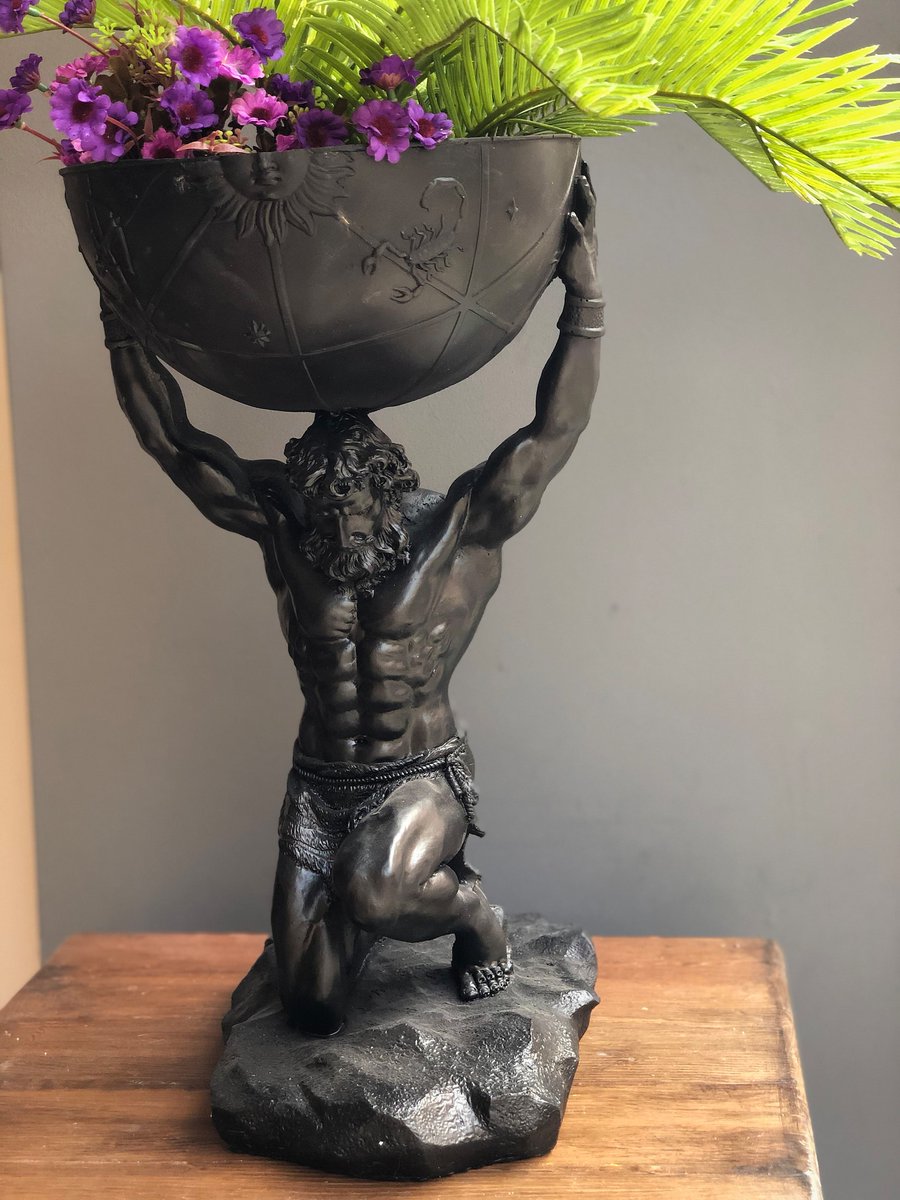 coderarj's tweet photo. Atlas Sculpture, Gift For Desk, Atlas vase, Atlas Statue, Greek Mythology
 #gift #AtlasStatue #DeskAtlas #Mythology #AtlasSculpture #Lalstoria #EtsyEmail

👉https://t.co/KcGxa6OPlh https://t.co/0pAcfaUrJR