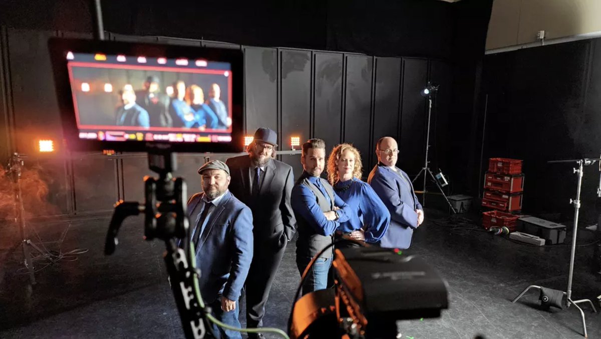 Moi & Dave (@moietdave) on Twitter photo Écoutez ou réécoutez ces entrevues d'<a href="/Improteine/">Improteine</a> à la radio d’<a href="/iciottgat/">ICI Ottawa Gatineau</a> pour comprendre le processus créatif derrière la revue de fin d'année franco-ontarienne Improtéine Expose 2022.
🎙 Les matins d'ici : ici.radio-canada.ca/ohdio/premiere…
🎙 Sur le vif : ici.radio-canada.ca/ohdio/premiere… Écoutez ou réécoutez ces entrevues d'<a href="/Improteine/">Improteine</a> à la radio d’<a href="/iciottgat/">ICI Ottawa Gatineau</a> pour comprendre le processus créatif derrière la revue de fin d'année franco-ontarienne Improtéine Expose 2022.
🎙 Les matins d'ici : ici.radio-canada.ca/ohdio/premiere…
🎙 Sur le vif : ici.radio-canada.ca/ohdio/premiere…