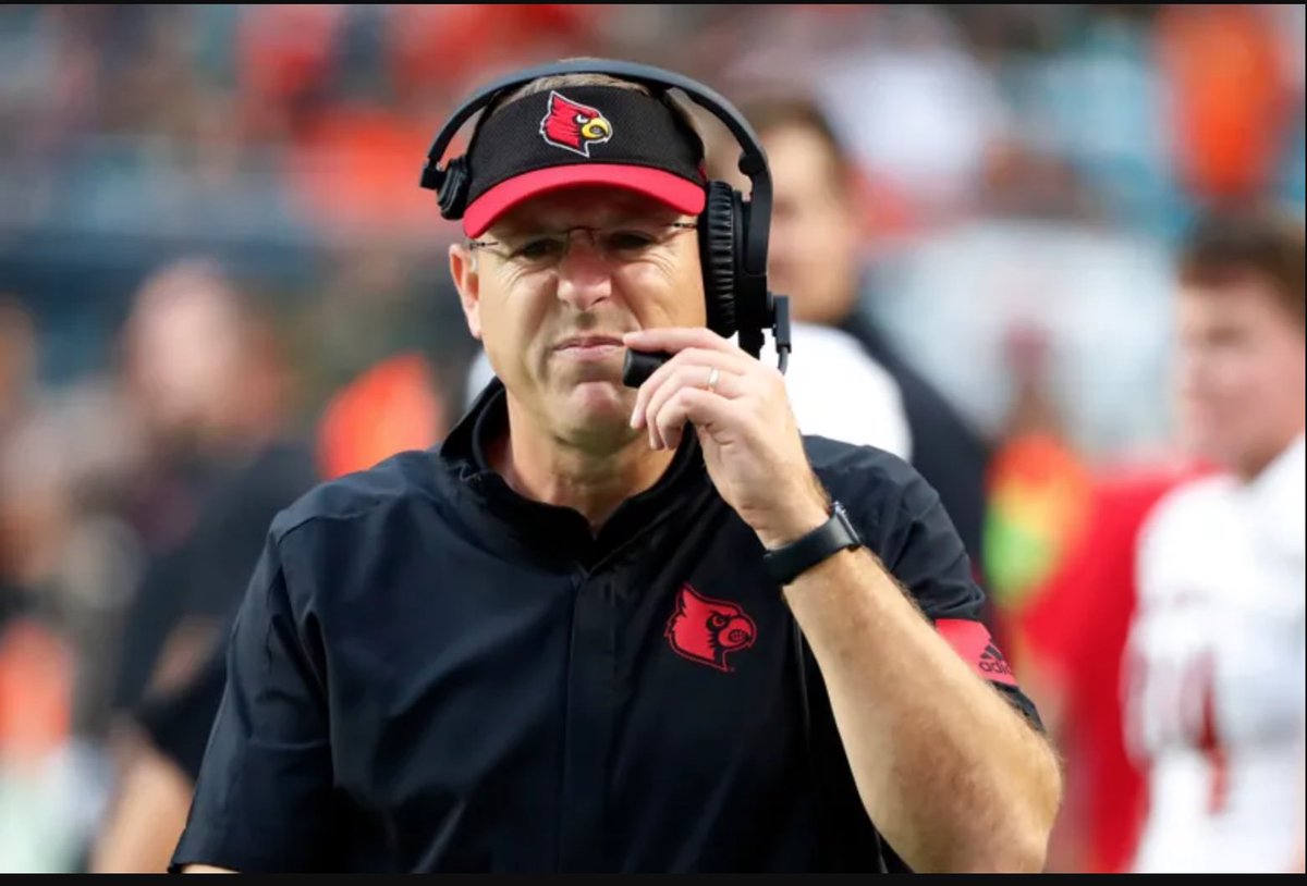 GoettaGrip's tweet photo. Our first post is out! Alex Burger wrote about astrology, Scott Satterfield’s coaching career, and how it affects UC’s football program. 
https://t.co/P3SJKq3bIM https://t.co/ki8SJ5gxyw