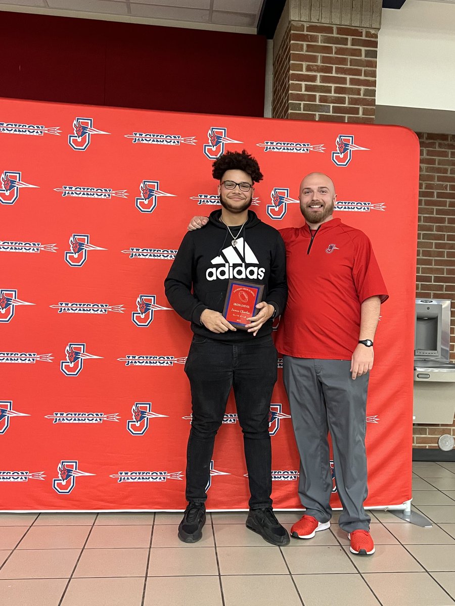 Jackson Red Devils Football (@rd4lfootball) on Twitter photo Offensive Coaches Award - <a href="/LoganCagle75/">Logan Cagle</a>
Defensive Coaches Award - <a href="/barlow_marco/">Marco Barlow</a>
Hard Hat - <a href="/LiamHarland58/">Liam Harland</a>
Iron Devil - James Charles
Special Teams POY - Jaydyn Scott (not pictured) Offensive Coaches Award - <a href="/LoganCagle75/">Logan Cagle</a>
Defensive Coaches Award - <a href="/barlow_marco/">Marco Barlow</a>
Hard Hat - <a href="/LiamHarland58/">Liam Harland</a>
Iron Devil - James Charles
Special Teams POY - Jaydyn Scott (not pictured)