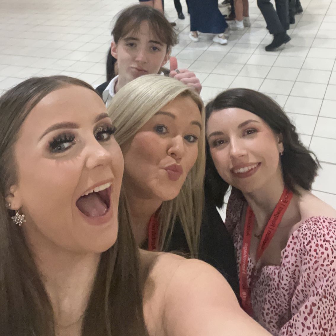 Last nights Senior dance was fantastic! 🤩 It was so nice to see everyone looking festive and more importantly happy and enjoying some time together with peers and staff on the dance floor. 🕺🏻💃🏼🎄 #XmasDance2022 #WeAREHermitage