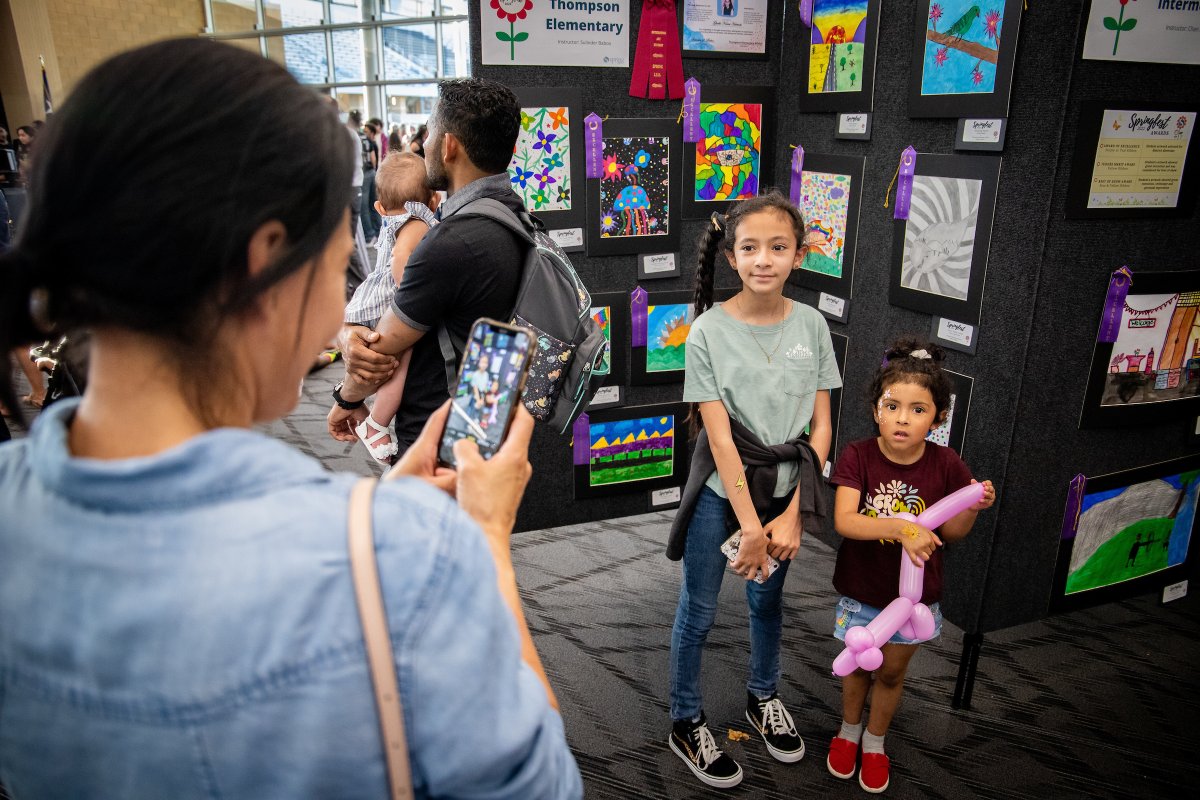 SpringISD's tweet photo. For the first time since the pandemic, Springfest returned to celebrate the performing and visual arts in Spring ISD! Read about this beloved community event at https://t.co/dOpNHeyz5Z. #RecapSpring https://t.co/BMhqb0Th3w