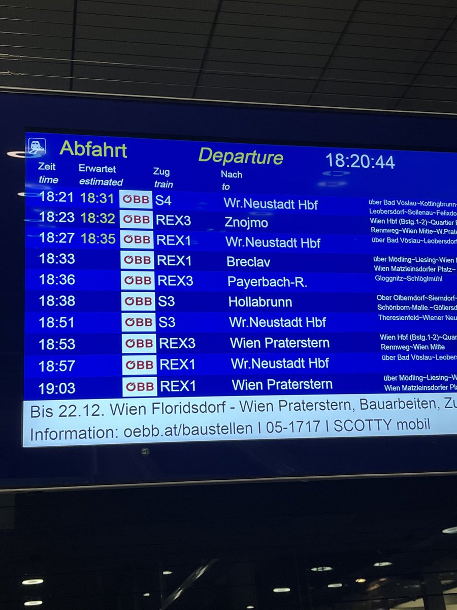 #ÖBB Schon wieder Verspätung in beide Richtungen. Info wie immer in letzter Sekunde. Planen mit den ÖBB? Unmöglich!