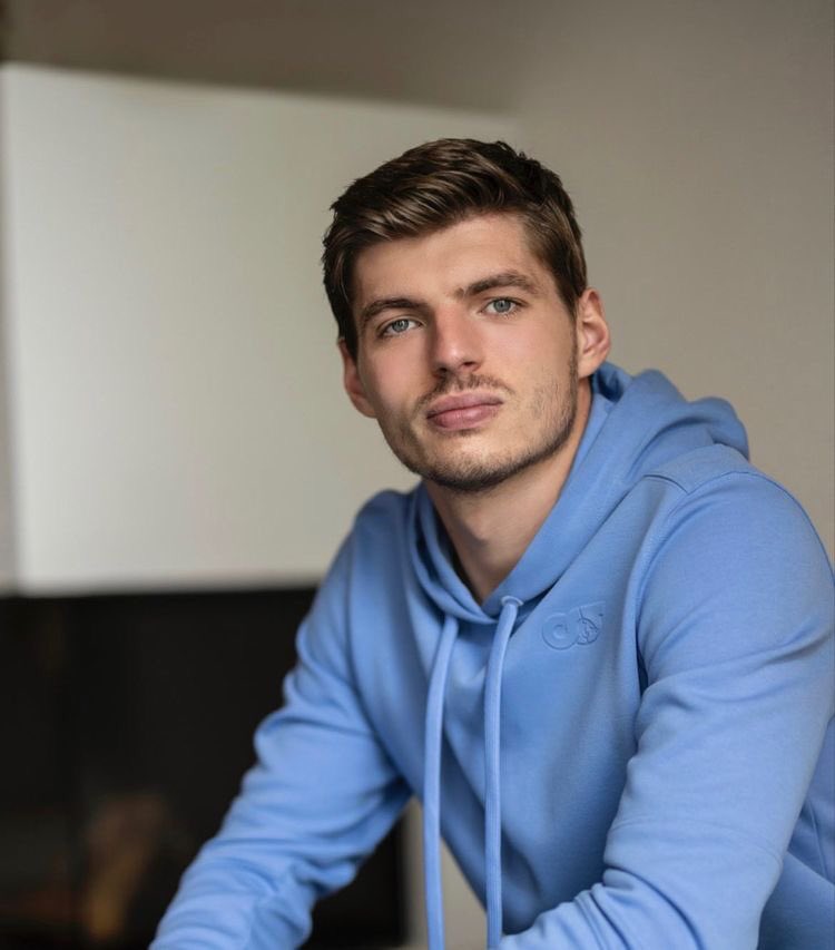 bestofmaxv's tweet image. 