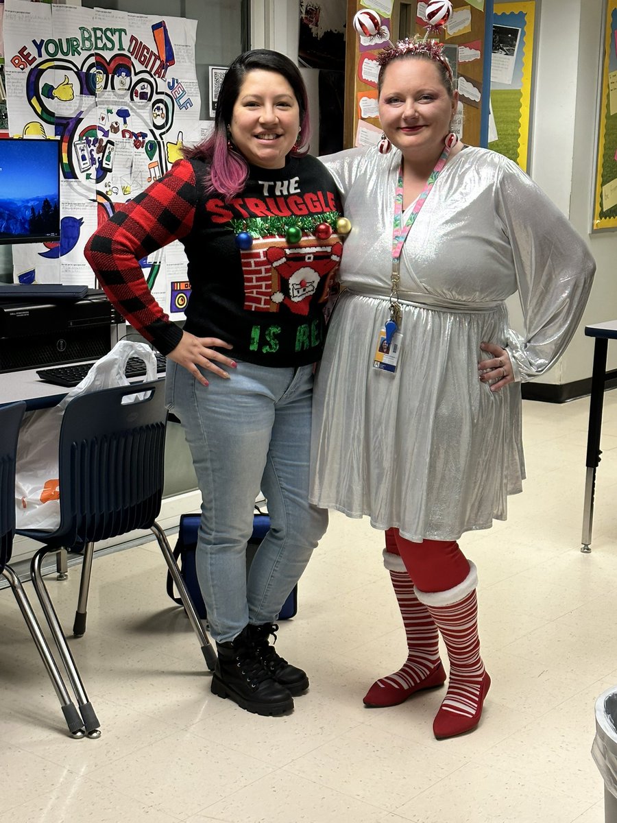 BusEdFun4U's tweet image. In the Holiday Spirit for Spirit Week!!! Happy Holidays Everyone! See you in 2023!