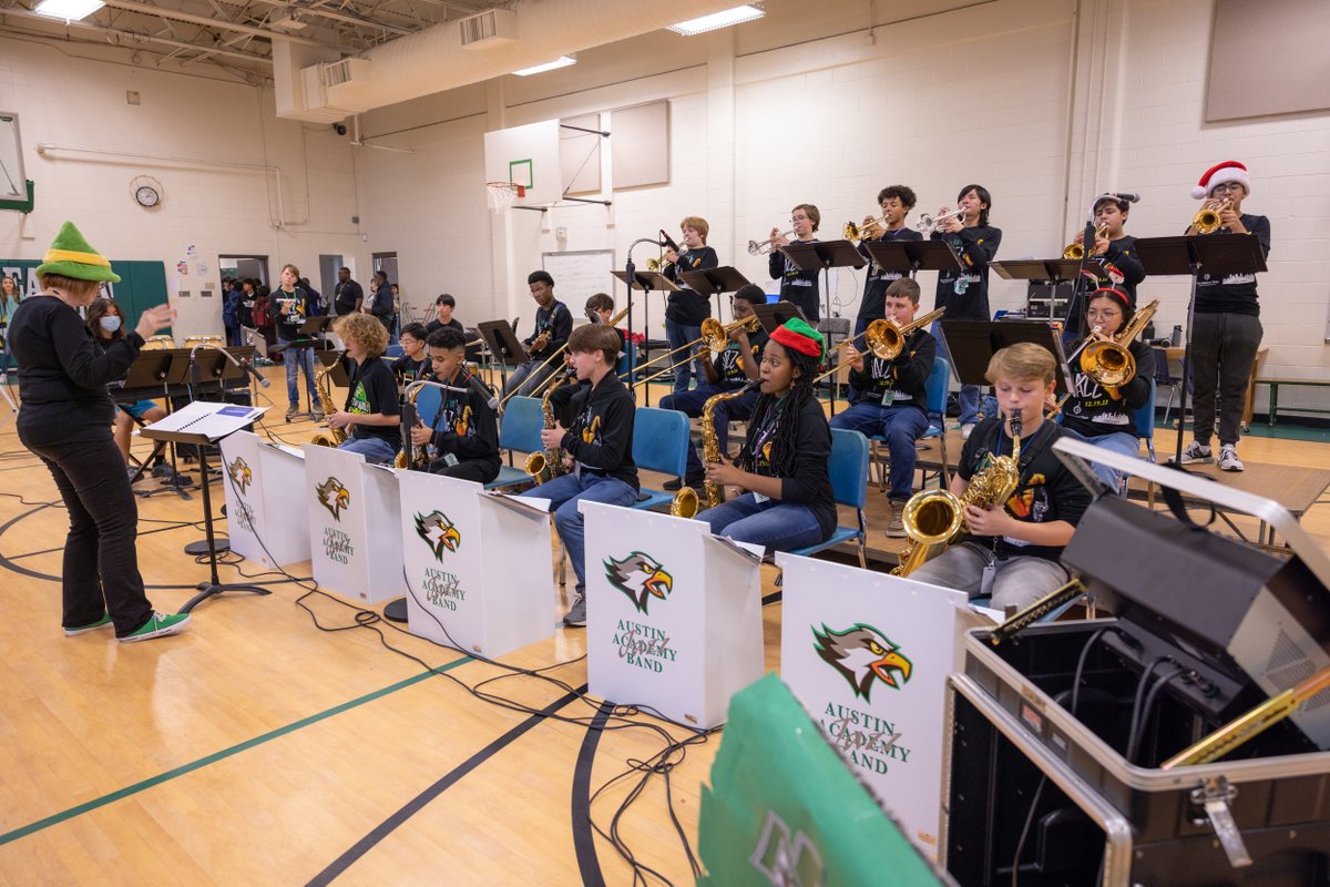 gisdnews's tweet photo. On Thursday, December 15, @AA_Eagles hosted a pre-rally for their Jazz Ensemble to wish them luck for the upcoming Midwest Clinic competition in Chicago, Illinois! Good luck &amp; safe travels!  #TheGISDEffect #BeTheLight https://t.co/01qfkjjo0M