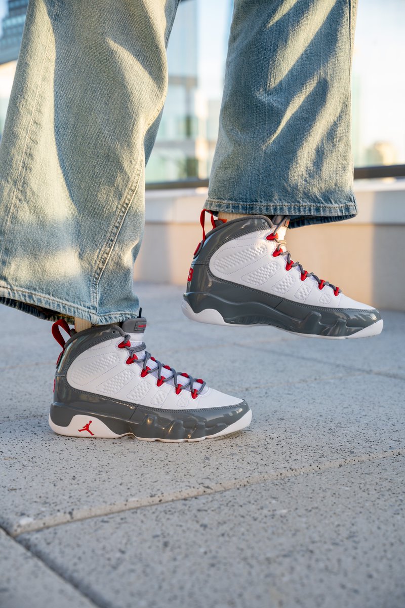 ShadeTV's tweet image. Are you a fan of the Jordan 9 Fire Reds that just dropped?

@snkr_twitr @Jumpman23 @MrUnloved1s @iAmTMCII 

#Sneakers #KOTD #Jordan