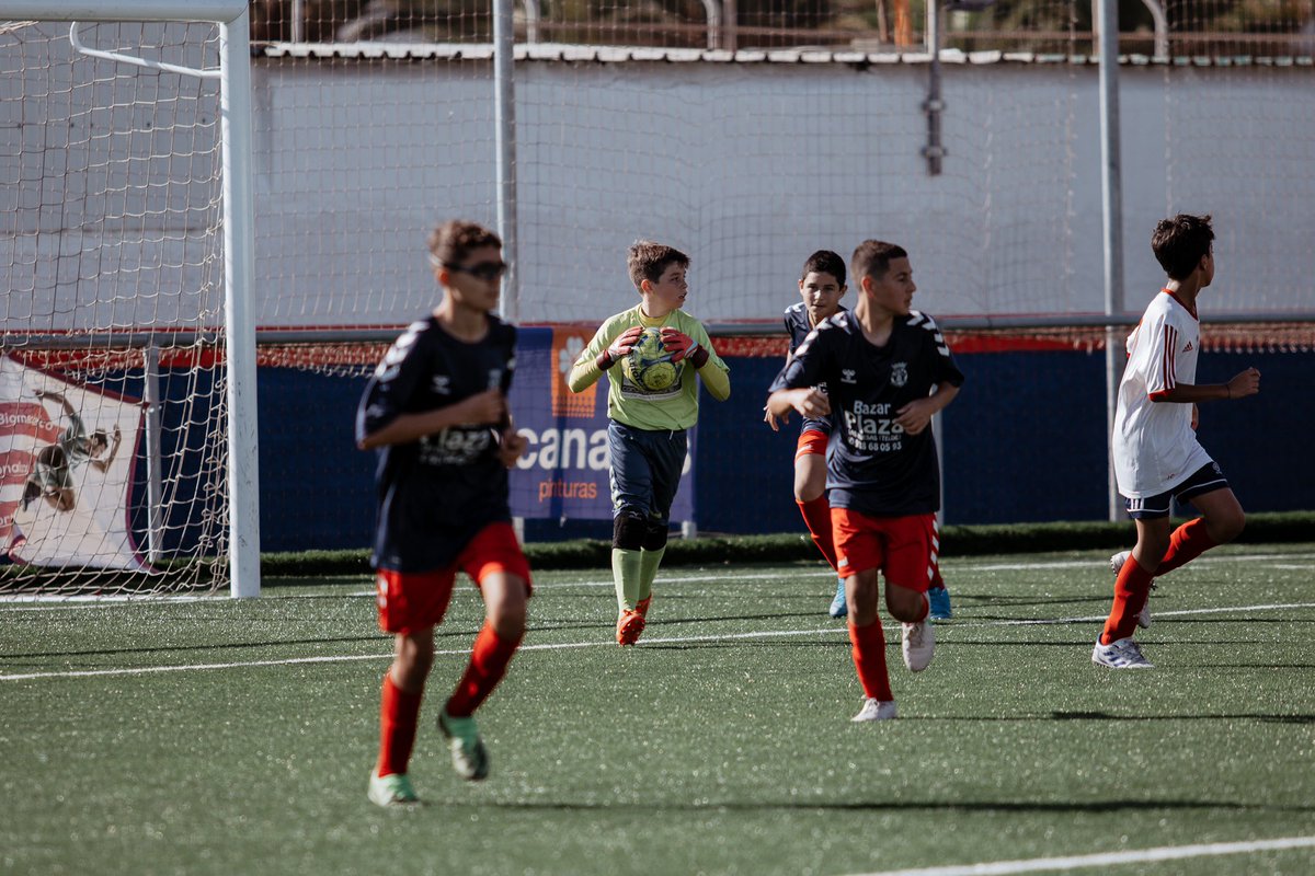 UD_TELDE's tweet photo. 👏🏻 ¡Qué gran temporada nos están regalando los chicos del #InfantilB! 

💪🏻 ¡A seguir así! 

#MomentoDePonerTuToque💙❤️ https://t.co/p85JfWoRW6