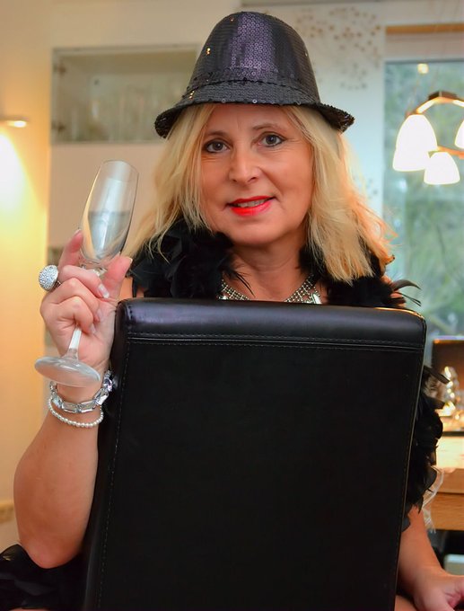 Happy New Year 2023 to all my nudist-friends https://t.co/2yh2cppEN4<a href="/tag/camgirl"class="tags"><span>#camgirl</span></a>