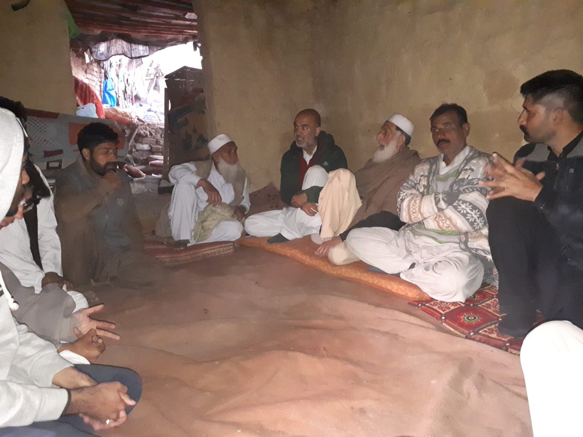 AWPIsbRwp's tweet photo. Corner meeting was held in I-10 basti regarding local government elections Islamabad-2022. Our candidates from I-10 include Gulzar Begam on woman counsilor seat (UC-73, Ward 1) and Noor ul Haq on general counsilor seat (UC-72, Ward 1) with election symbol bulb.
#VoteForBulb https://t.co/0L2nlYqNzc