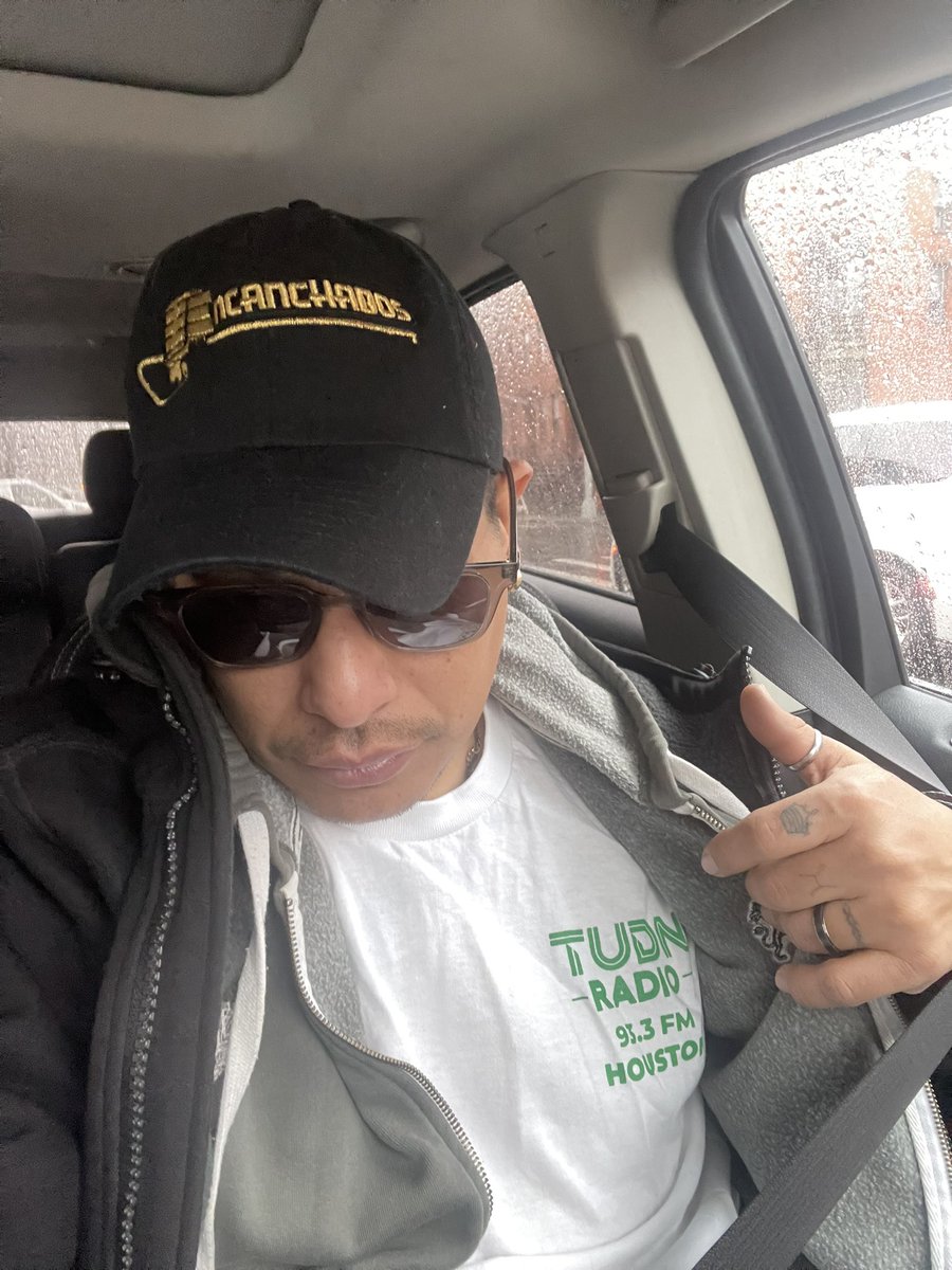 Edgars8315Ed's tweet photo. #MALOSO @_cesarprocel #TRAICIONADOR @tavo78mex MIREN andamos bien #ENCANCHADOS EN NEW YORK !!!! https://t.co/6mdewR2Il1