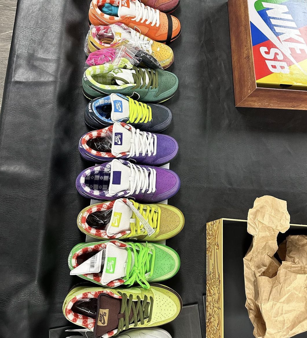 JustFreshKicks's tweet image. Unreleased Concepts x Nike SB Dunk Low “Lobster” samples 🦞👀