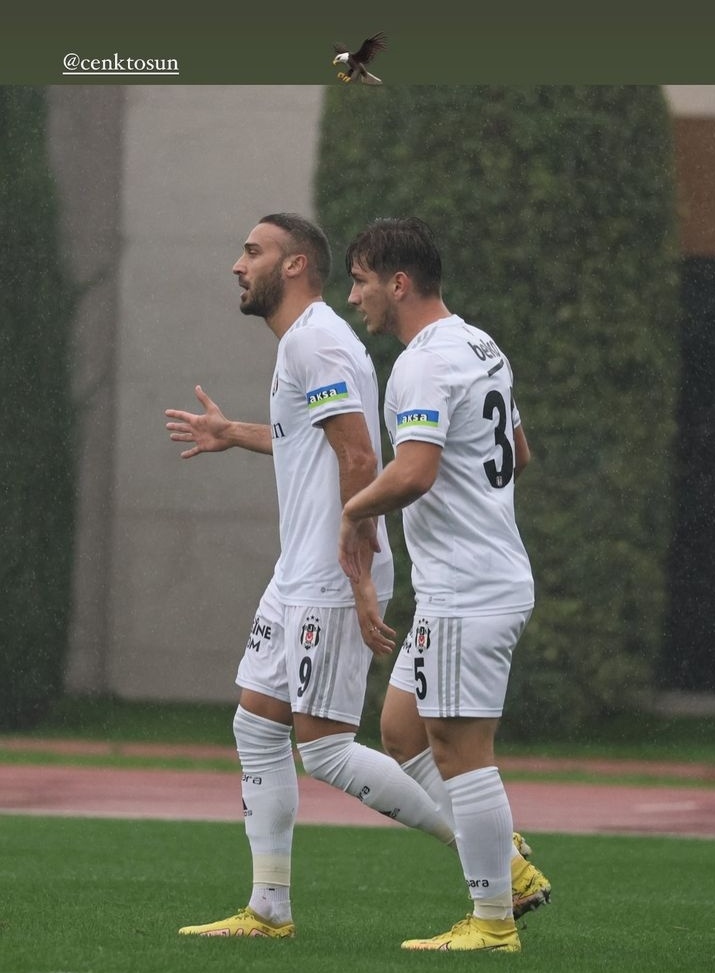 Besiktashayttr's tweet photo. Semih kılıçsoy Cenk Tosun https://t.co/0tof7imjmJ