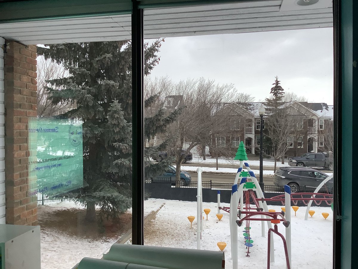 Nous sommes au Canada et voici notre fenêtre.
Joyeux Noël!
Les CPB.
#EQ01 #Twoulipo #Parlafenetre2023