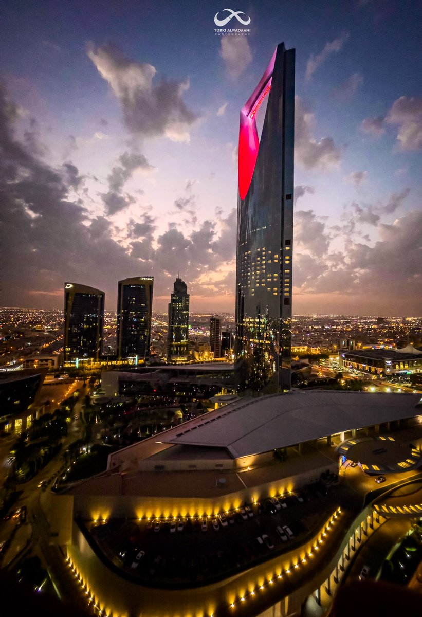 مغامرة اليوم في التصوير 📸
تعبت كثير في الصعود لكن الحمدلله النتيجة تستاهل التعب 👌🏼

انتظروني بالنتيجة ✅
وشوفوا التفاصيل بالثريد👇🏼