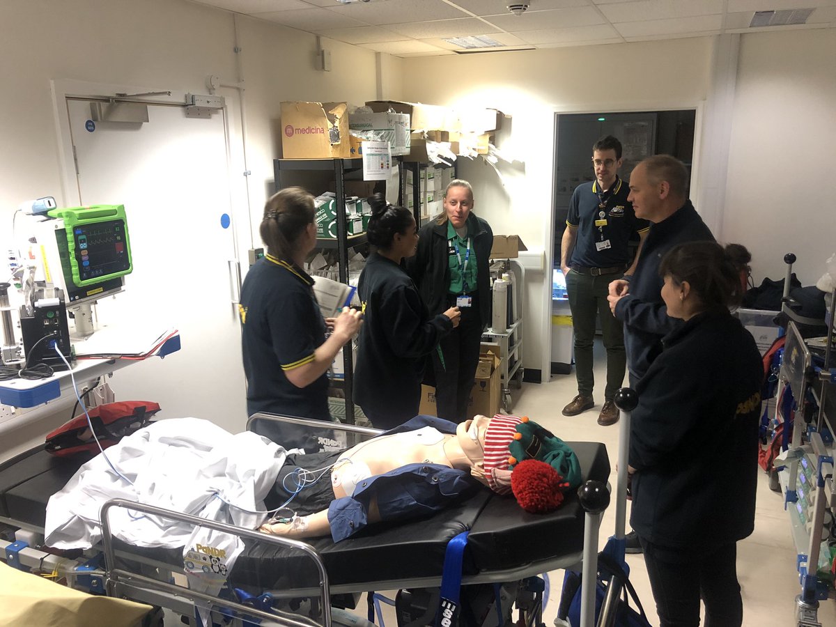 FrancescTorres5's tweet photo. Friday #SIM afternoon with @PaNDR_EOE consultant Dr JuanVO &amp; paeds #resus lead Phil
Even our mannequin was feeling Christmas🎄🎅🏻
No time for debrief today as straight out onto a transfer🚑💨
@CUH_NHS @cuh_picu 
#PedsICU #pedsretrieval https://t.co/FvOqH0BZT6